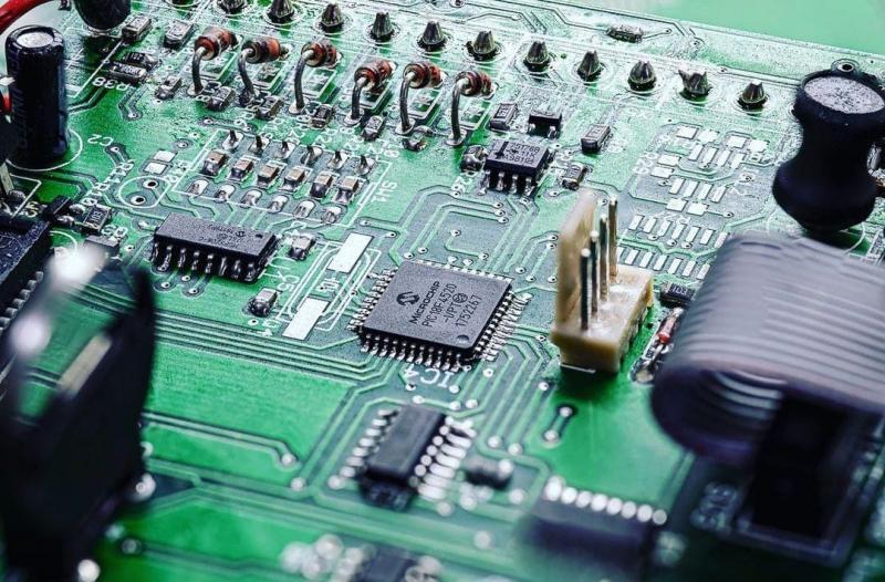 A programação de microcontroladores é um dos serviços prestados pela nossa empresa